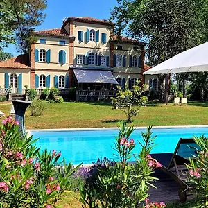 https://oh-le-chateau.midi-pyreneeshotels.com